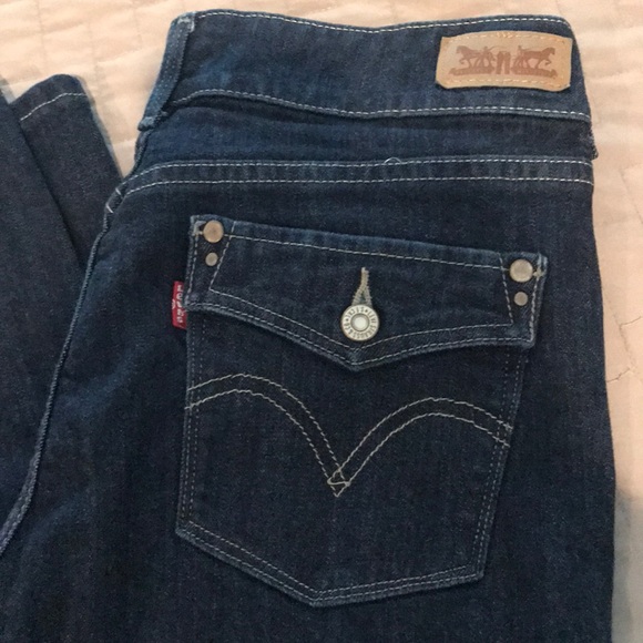 Levi’s Jeans - Picture 2 of 6